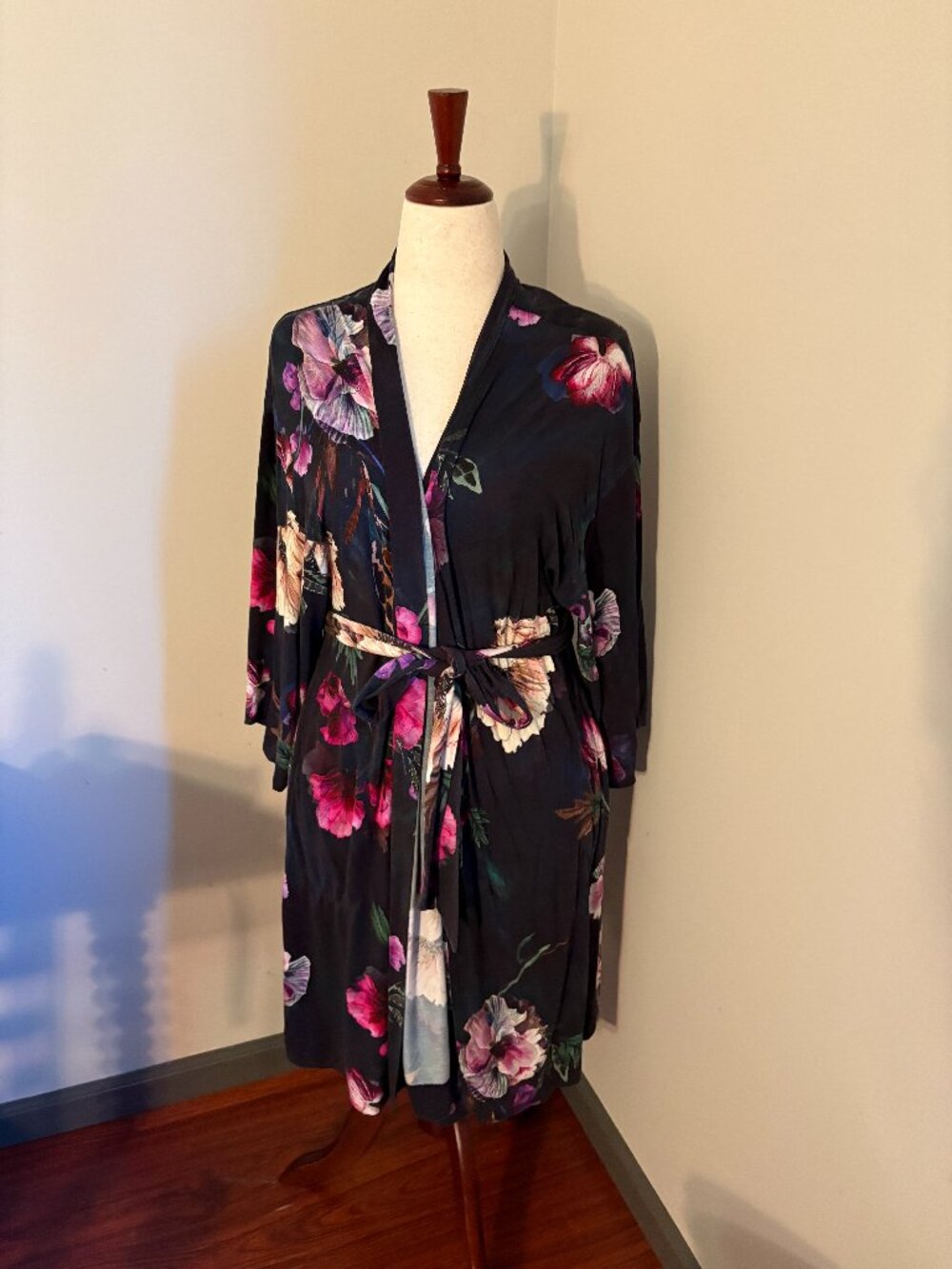 SOMA Cool Nights Floral Kimono Robe Black Pink Purple Belted Sleepwear L/XL